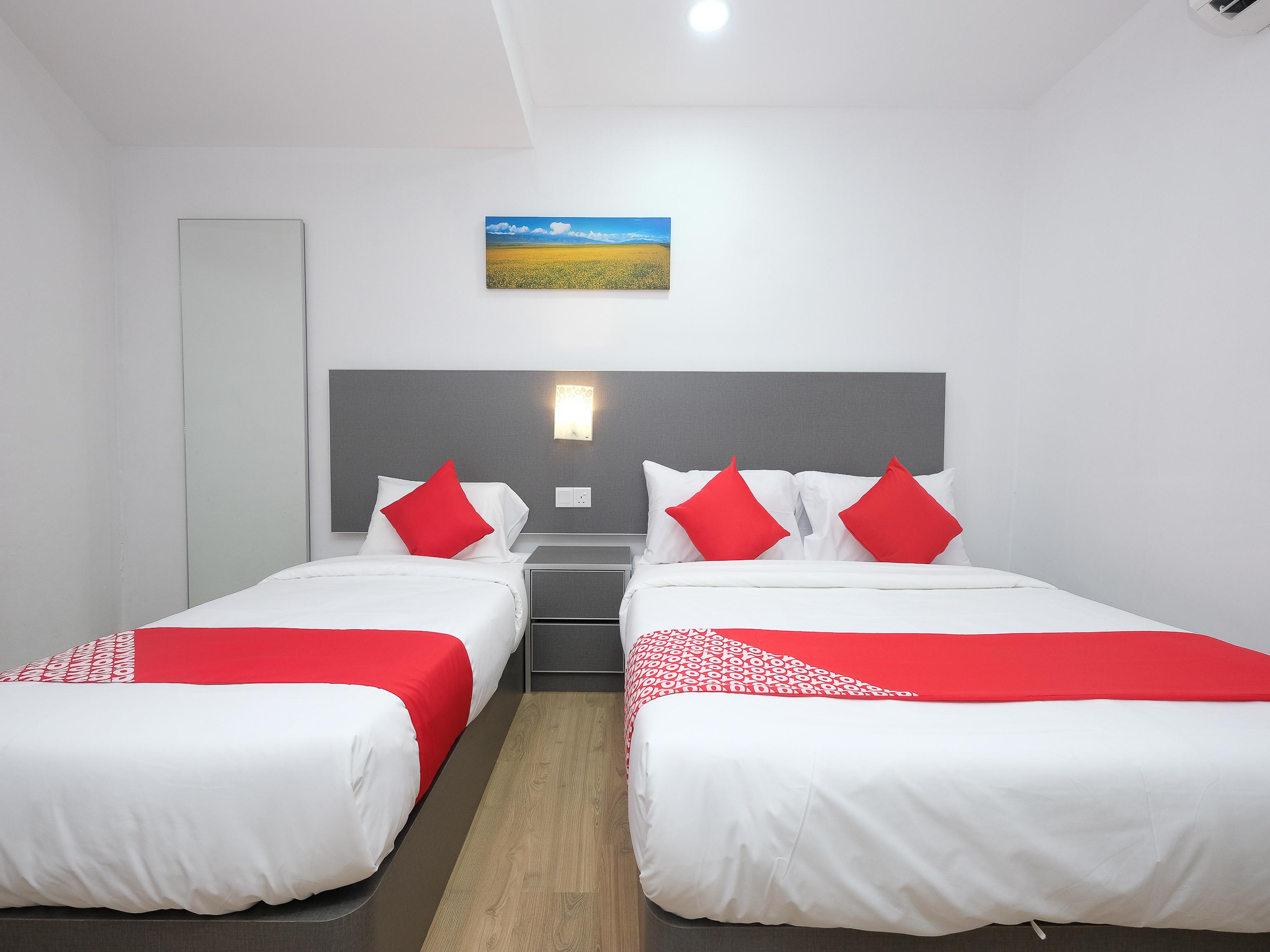 Oyo 44043 First Garden Hotel Kuantan Dış mekan fotoğraf