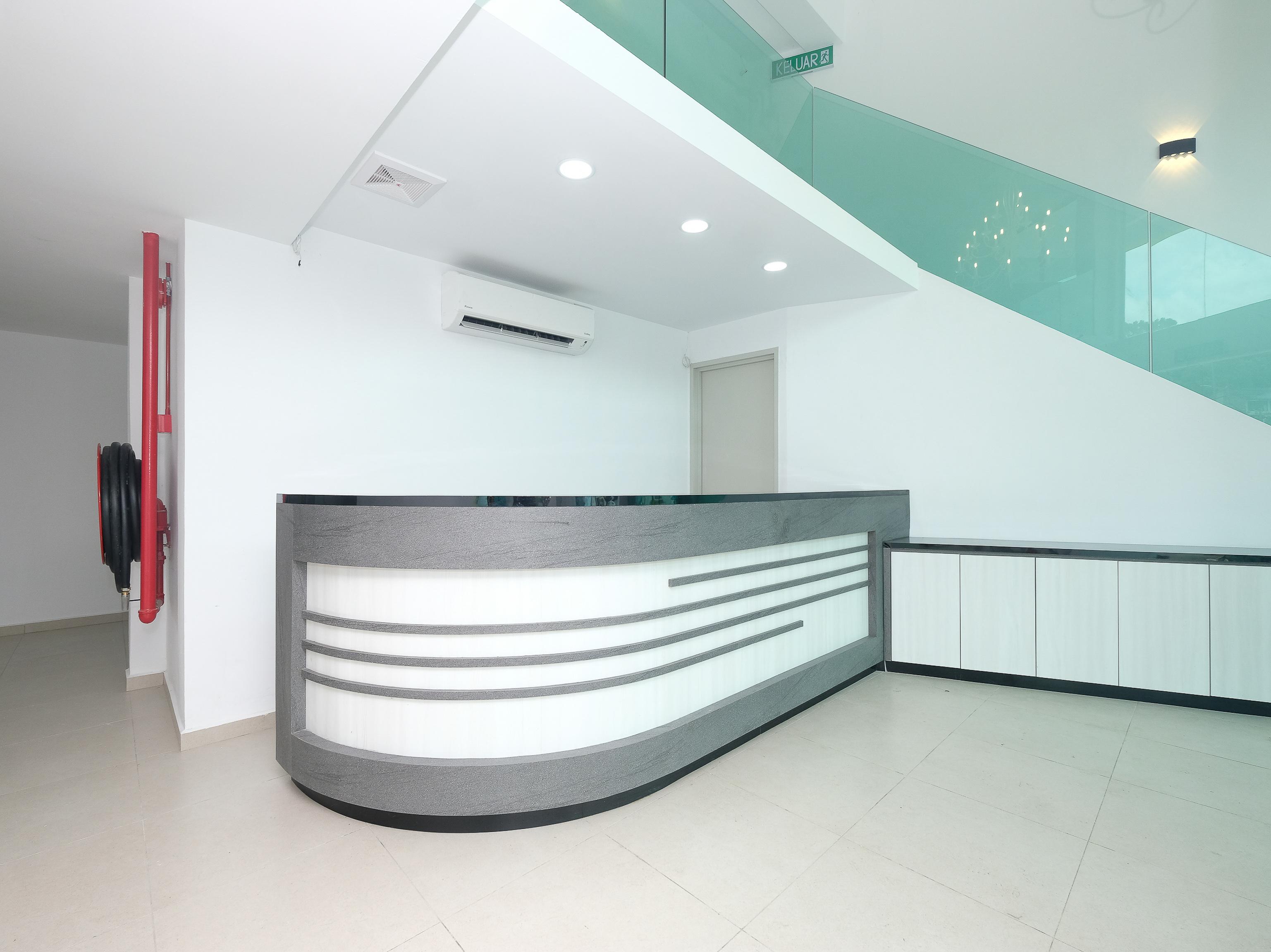 Oyo 44043 First Garden Hotel Kuantan Dış mekan fotoğraf