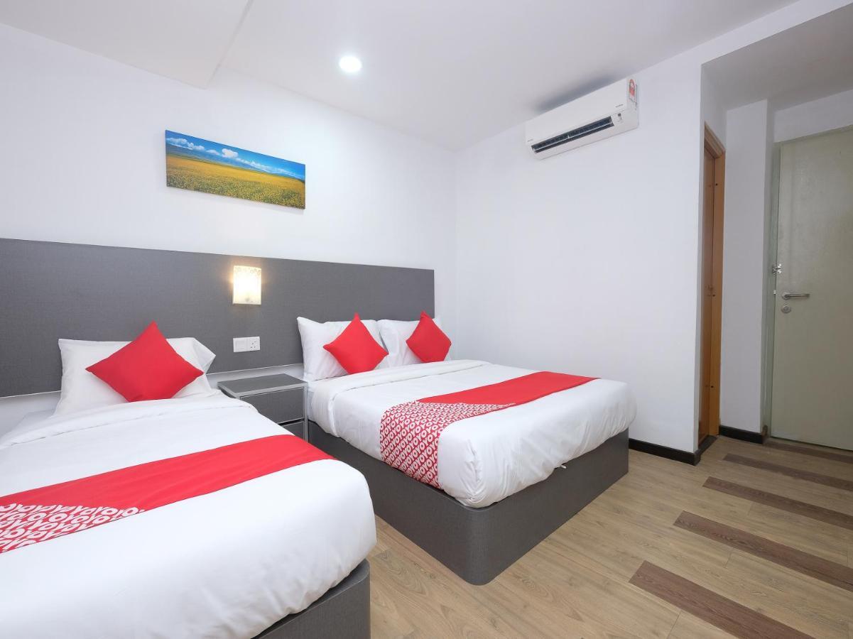 Oyo 44043 First Garden Hotel Kuantan Dış mekan fotoğraf